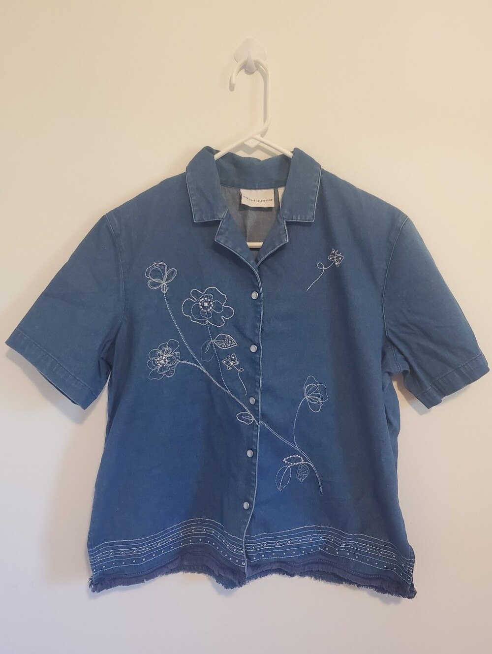 Alfred Dunner Blue Jean Short Sleeve Button Down Beads Fringe Embroidery Floral